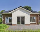 Titelbild Exposé - ALLES AUF EINER EBENE | Neubau BUNGALOW bei Papenburg | Völlenerfehn